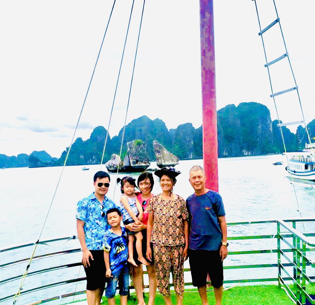 Tour thăm Vịnh Hạ Long